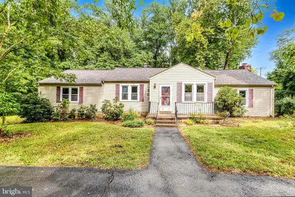 19267 Mockingbird Heights Rd, TRIANGLE, VA 22172
