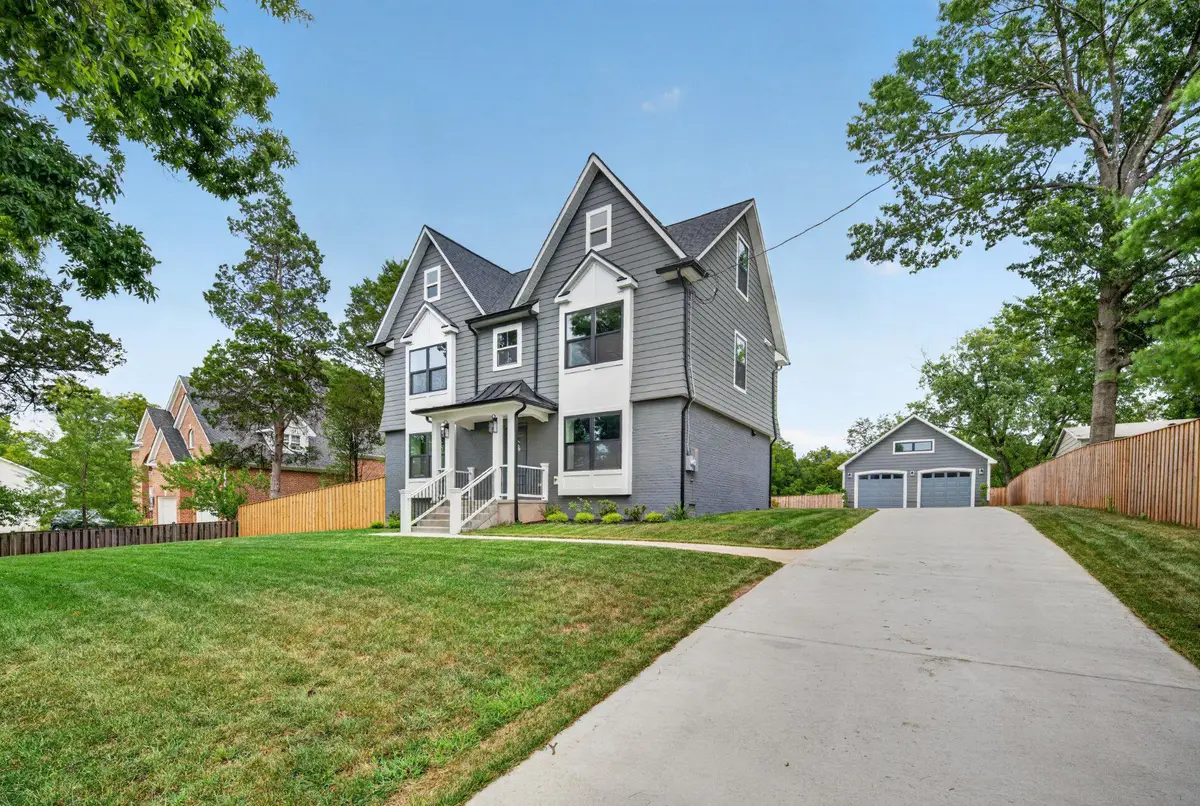 8323 Rolling Rd, Manassas, VA 20110 - #1