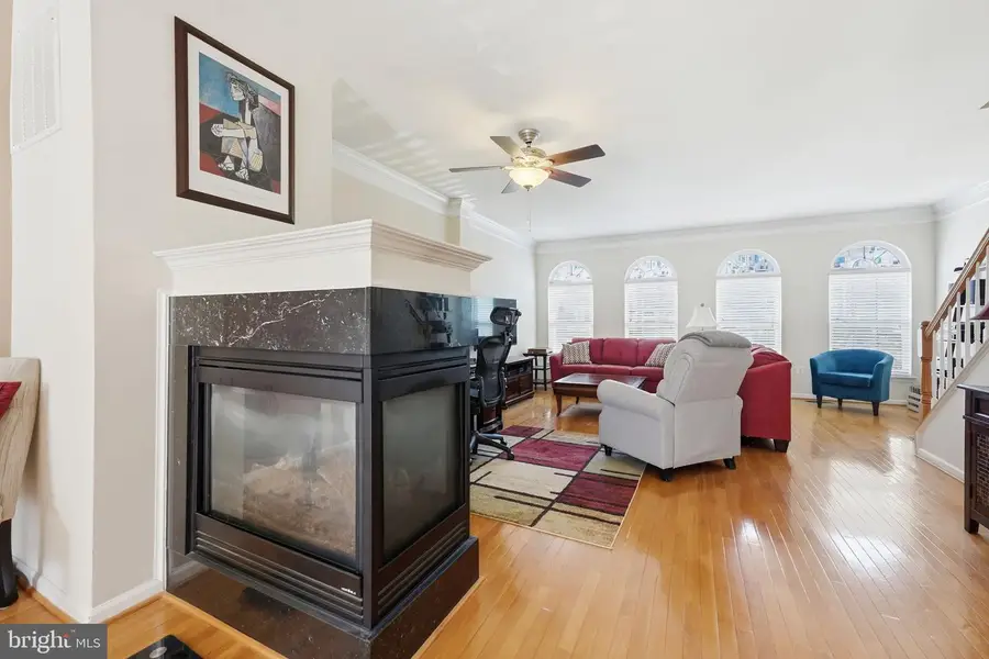 7033 Little Thames Dr, Gainesville, VA 20155 - #2