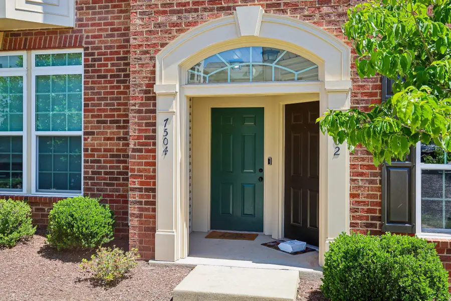 7504 Brunson Cir, Gainesville, VA 20155 - #3