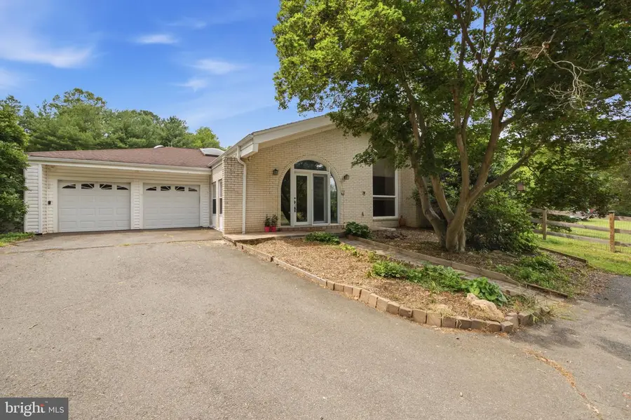 10108 Baileysburg Ln, Nokesville, VA 20181 - #2