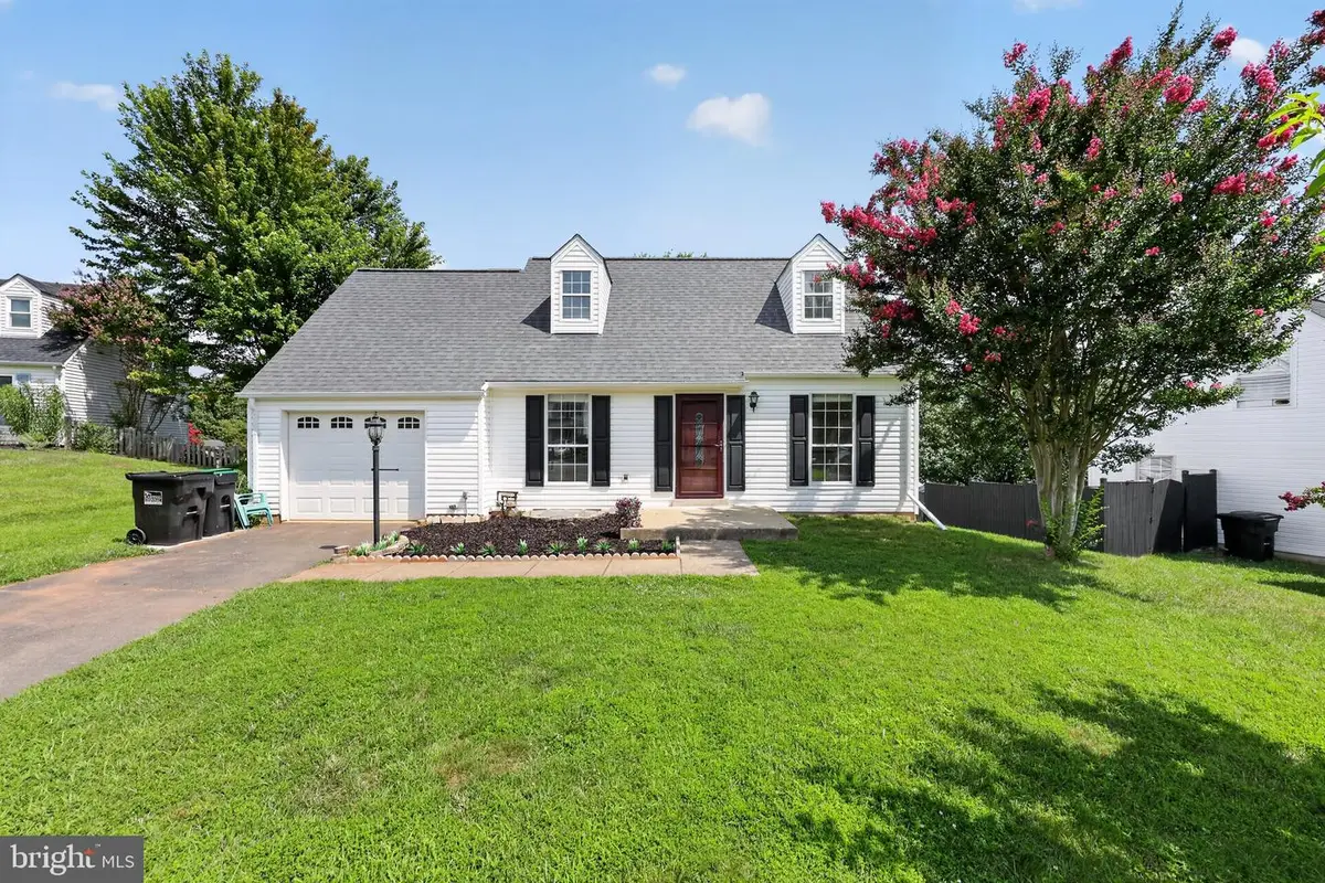 5624 Reardon Ln, Woodbridge, VA 22193 - #1