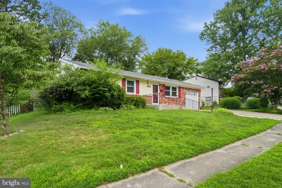 4311 Hendricks Dr, Woodbridge, VA 22193 - #3