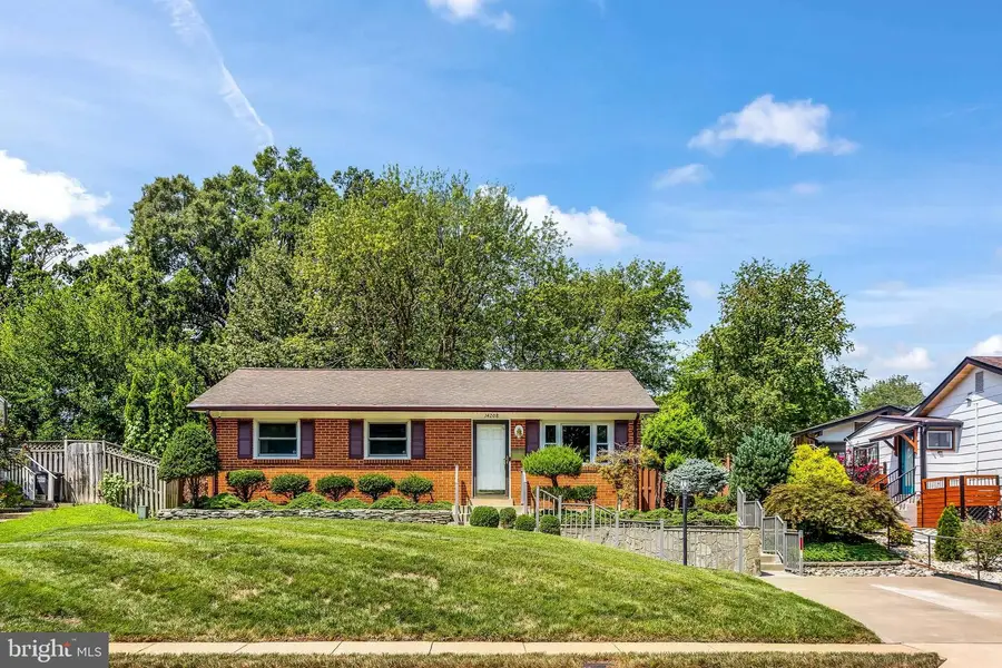 14208 Bremerton Dr, Woodbridge, VA 22193 - #3