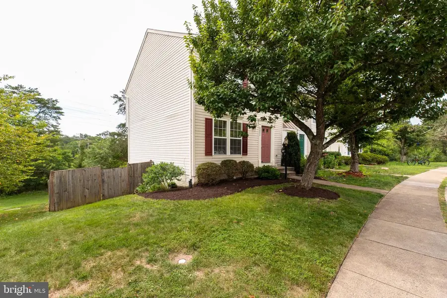 9081 Falcon Glen Ct, Bristow, VA 20136 - #2