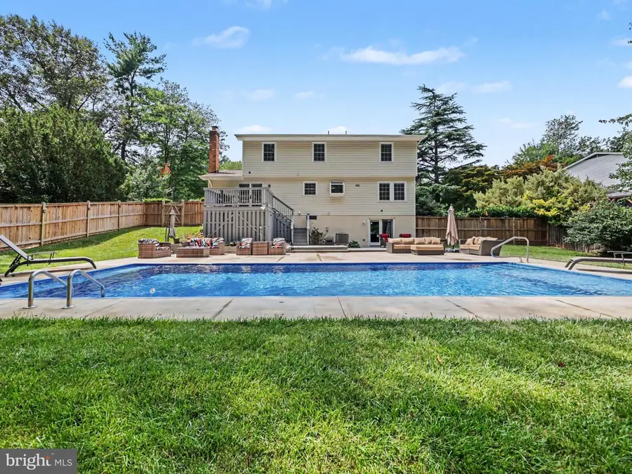 16101 Indus Dr, Woodbridge, VA 22191 - #3