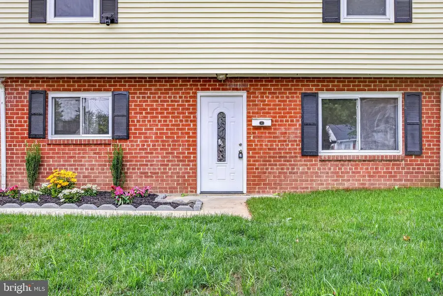 13208 Alison St, Woodbridge, VA 22191 - #3
