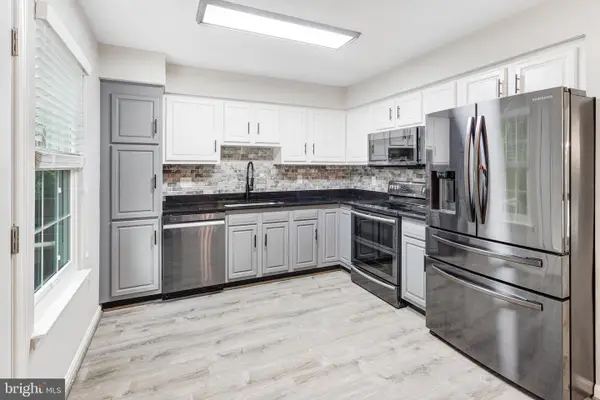 15324 Waters Edge Ct, DUMFRIES, VA 22026