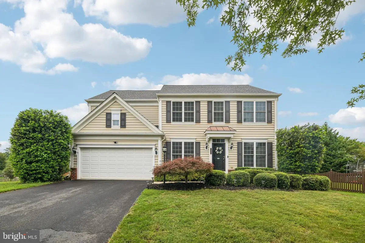 10810 Valley Falls Ct, Manassas, VA 20112 - #1