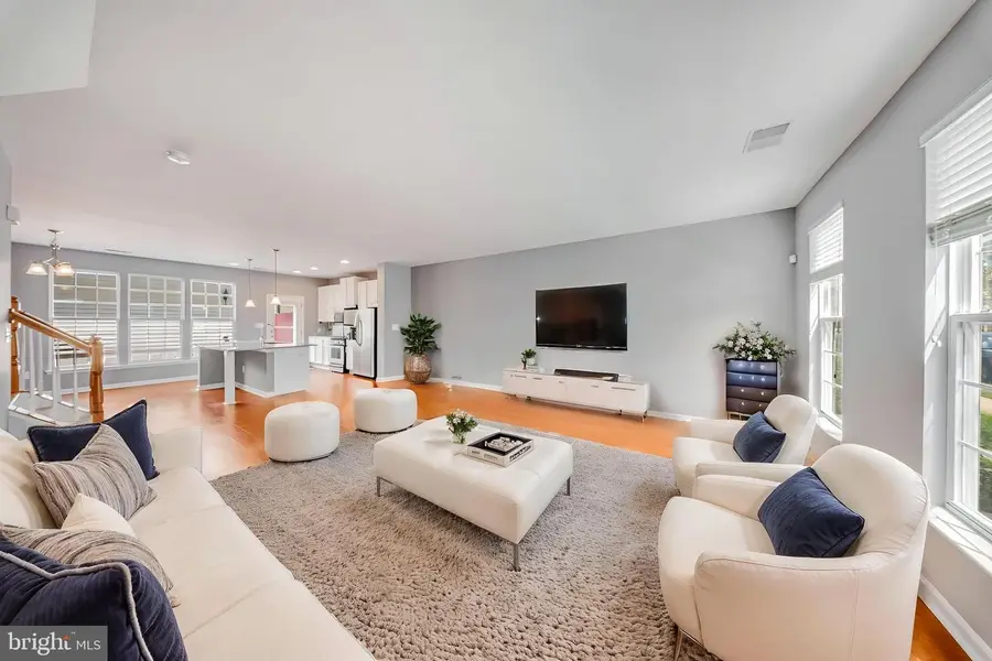 9326 Alvyn Lake Cir, Bristow, VA 20136 - #3