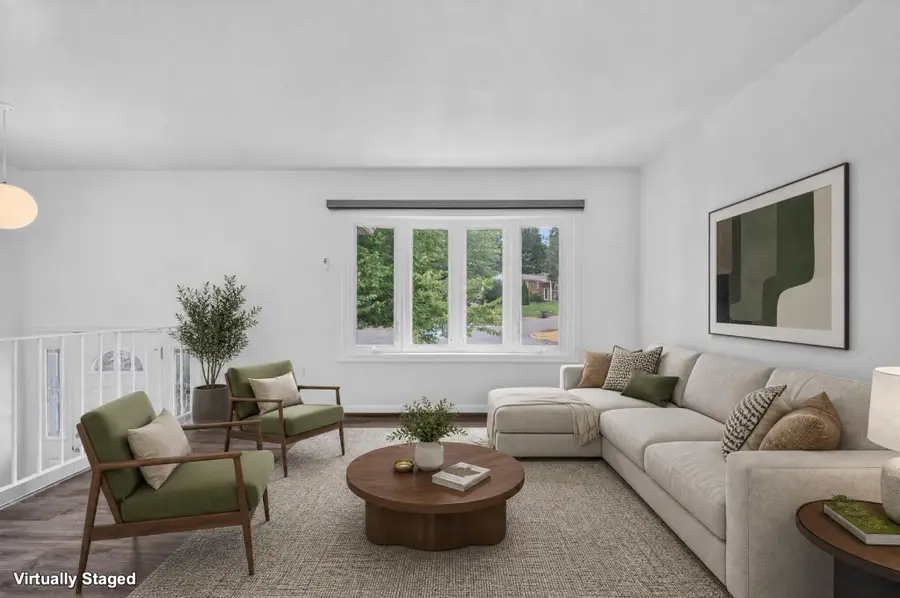 13299 Nassau Dr, Woodbridge, VA 22193 - #2