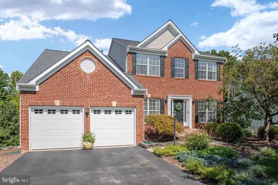 10190 Breezeway Dr, Nokesville, VA 20181 - #2
