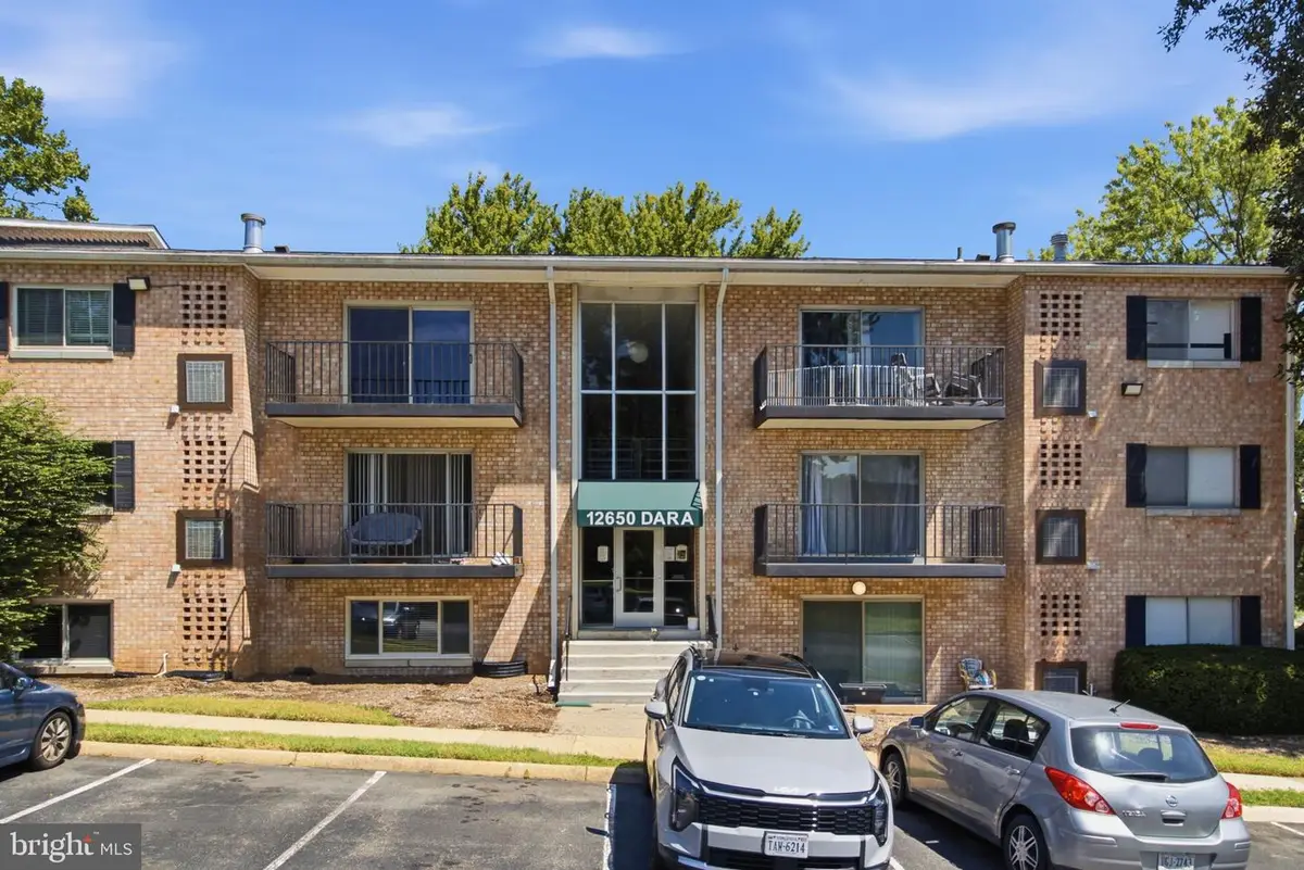 12650 Dara Dr #301, Woodbridge, VA 22192 - #1