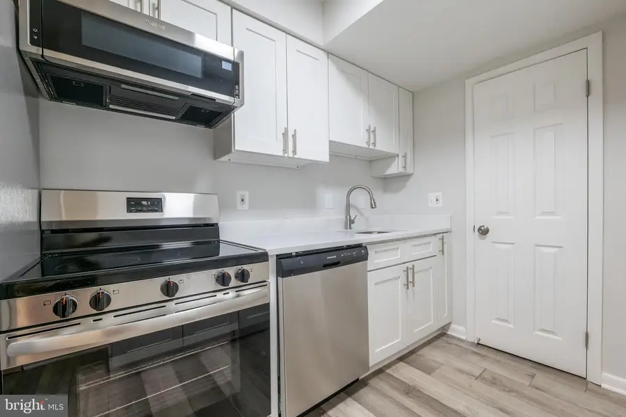 14585 Earlham Ct, Woodbridge, VA 22193 - #2