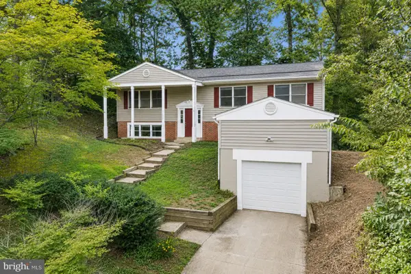 15922 Edgewood Dr, DUMFRIES, VA 22025