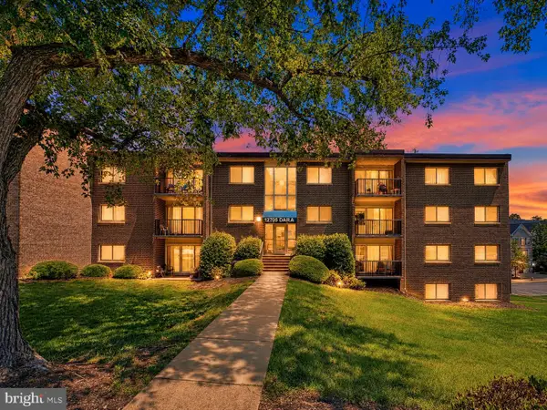 12705 Dara Dr #204, WOODBRIDGE, VA 22192