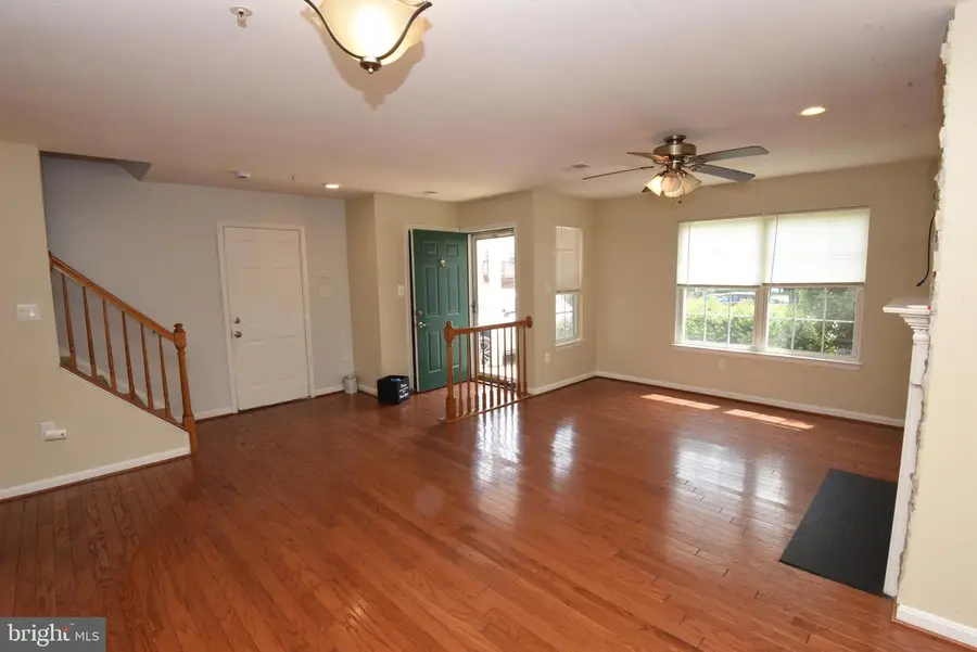 7953 Coachcrest Ct, Manassas, VA 20109 - #2