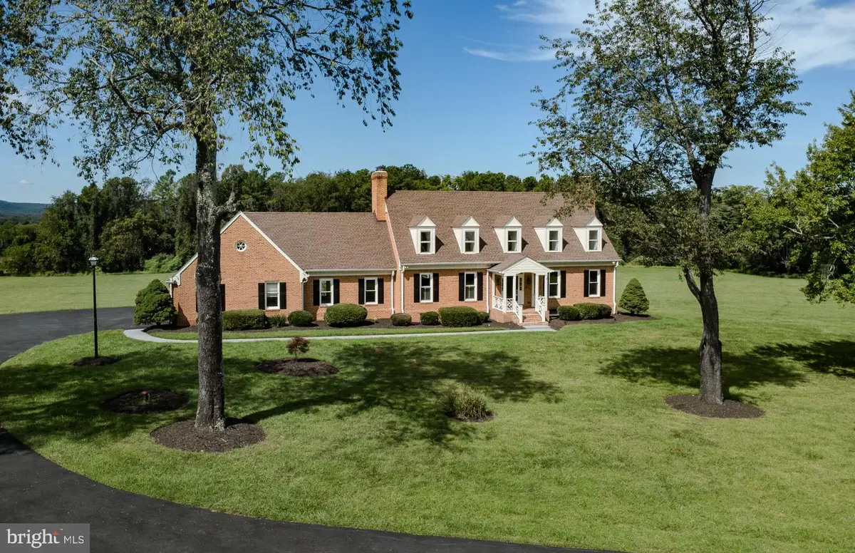 4308 High Ridge Rd, Haymarket, VA 20169 - #1