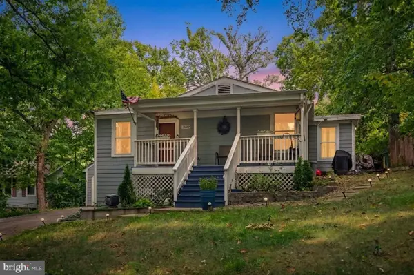 3932 Oakdale Cir, TRIANGLE, VA 22172