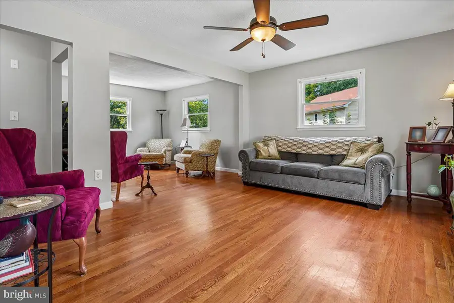 3637 Freemont Pl, Woodbridge, VA 22193 - #3