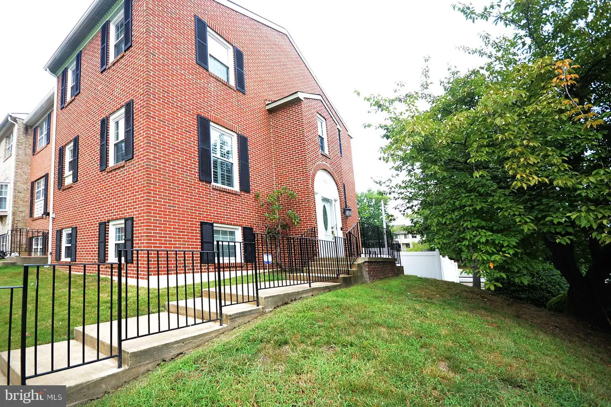 15300 Watermill Ter, Woodbridge, VA 22191 - #1