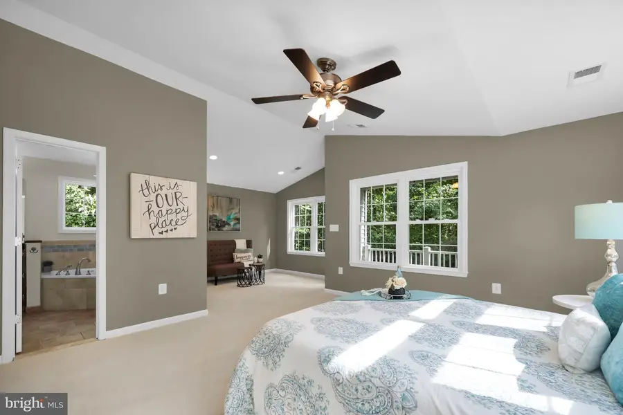 10705 Parkgate Dr, Nokesville, VA 20181 - #3