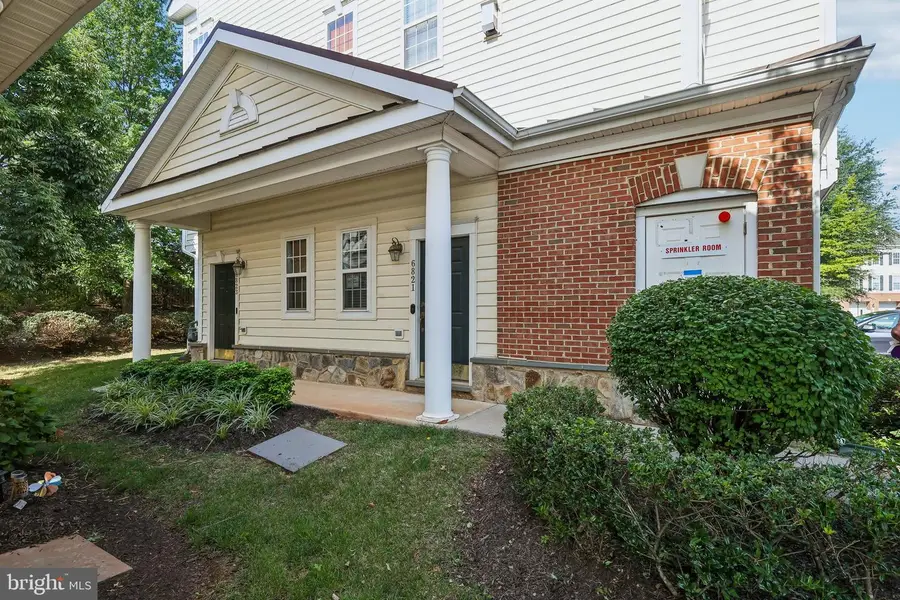 6821 Hampton Bay Ln, Gainesville, VA 20155 - #2