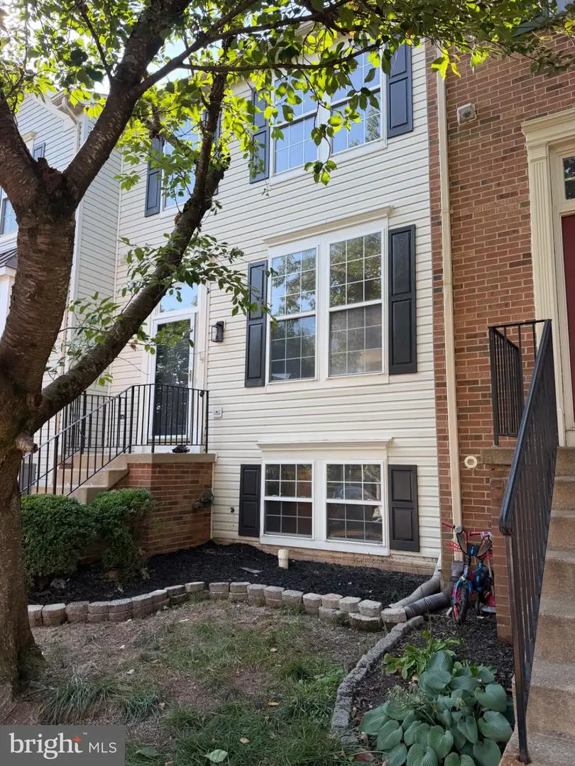 6968 Manahoac Pl, Gainesville, VA 20155 - #2
