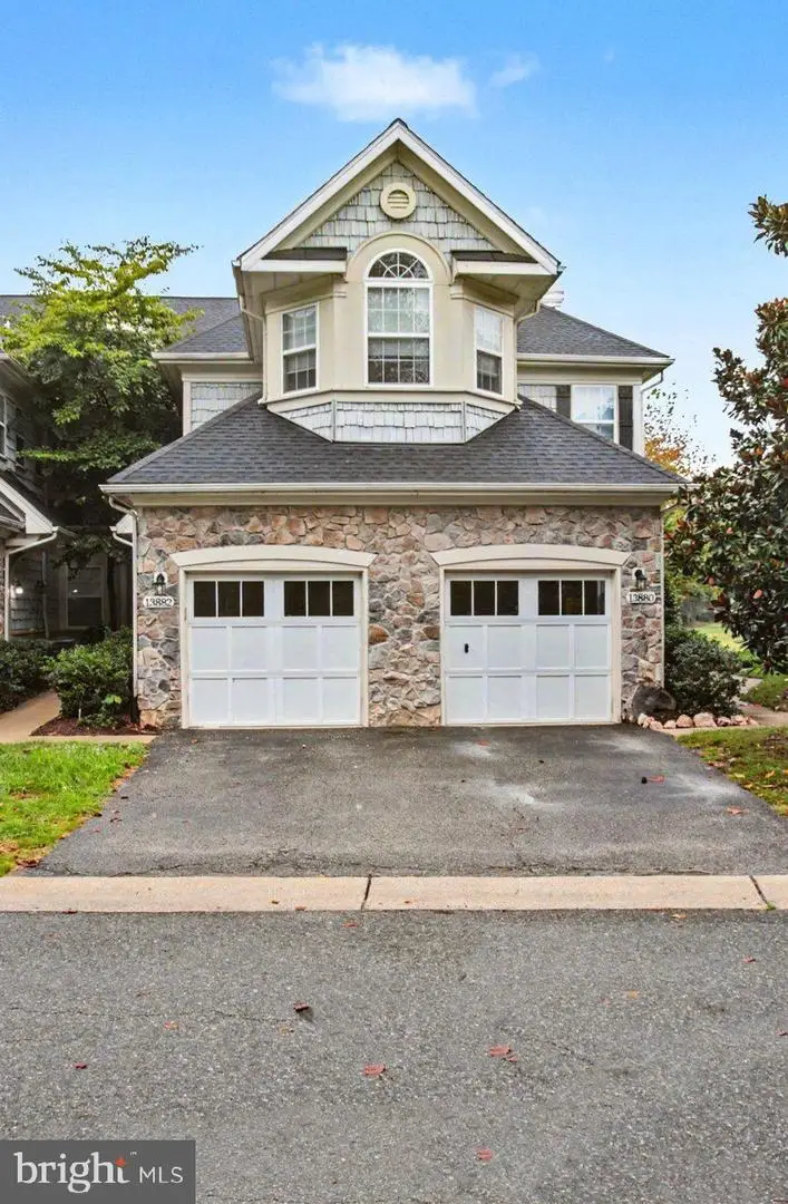 13882 Greendale Dr, Woodbridge, VA 22191 - #2