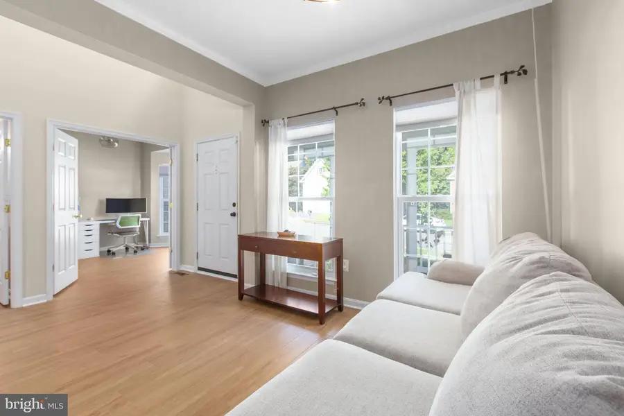 5317 Gunston Hall Dr, Woodbridge, VA 22193 - #3