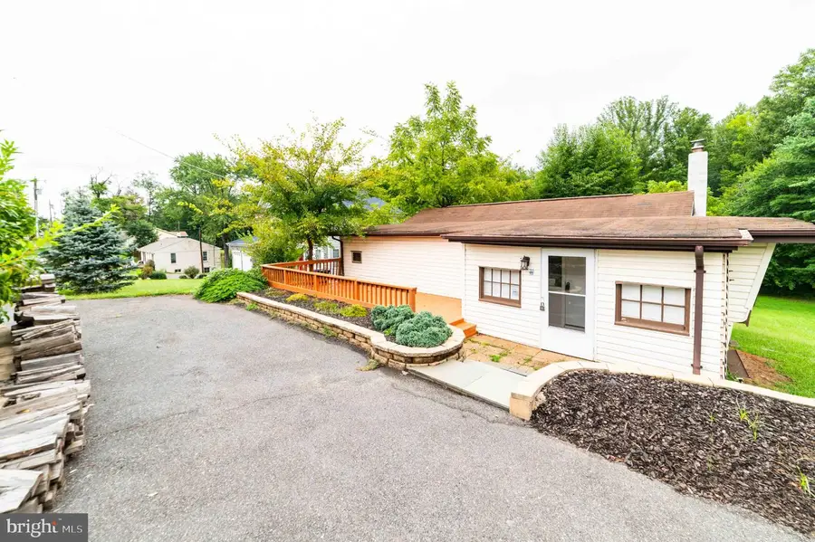 8107 Maplewood Dr, Manassas, VA 20111 - #2