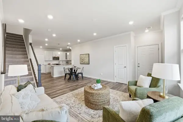 2325 Stephanie Tessa Ln, WOODBRIDGE, VA 22191