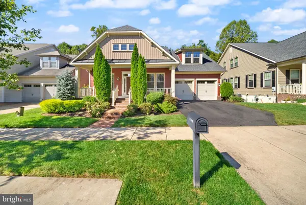 17096 Silver Arrow Dr, DUMFRIES, VA 22026