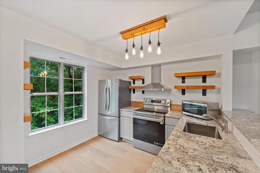 14044 Erie Ct, Gainesville, VA 20155 - #3