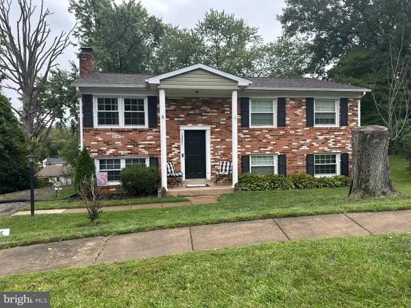 13637 Lynbrook Ct, WOODBRIDGE, VA 22193