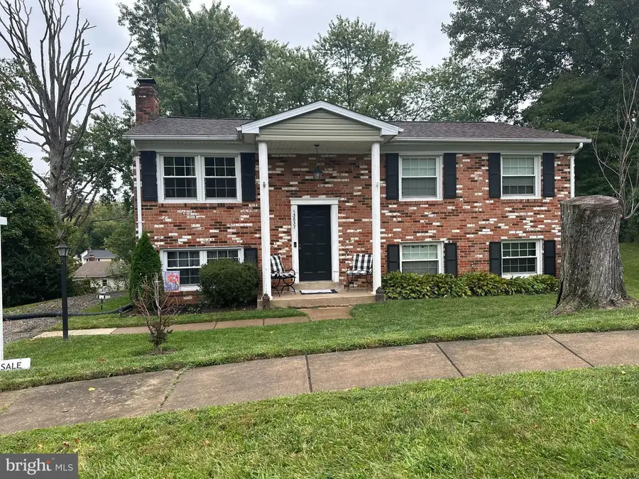 13637 Lynbrook Ct, Woodbridge, VA 22193 - #2