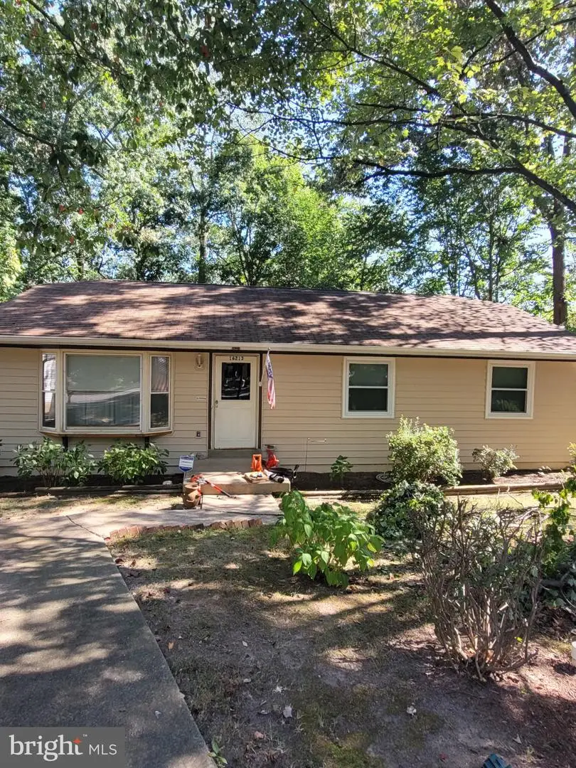 16213 Dartmoor Dr, Dumfries, VA 22025 - #1