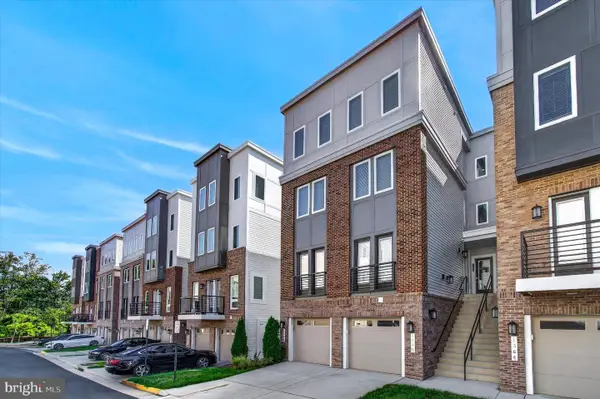 1368 Rail Stop Dr, WOODBRIDGE, VA 22191