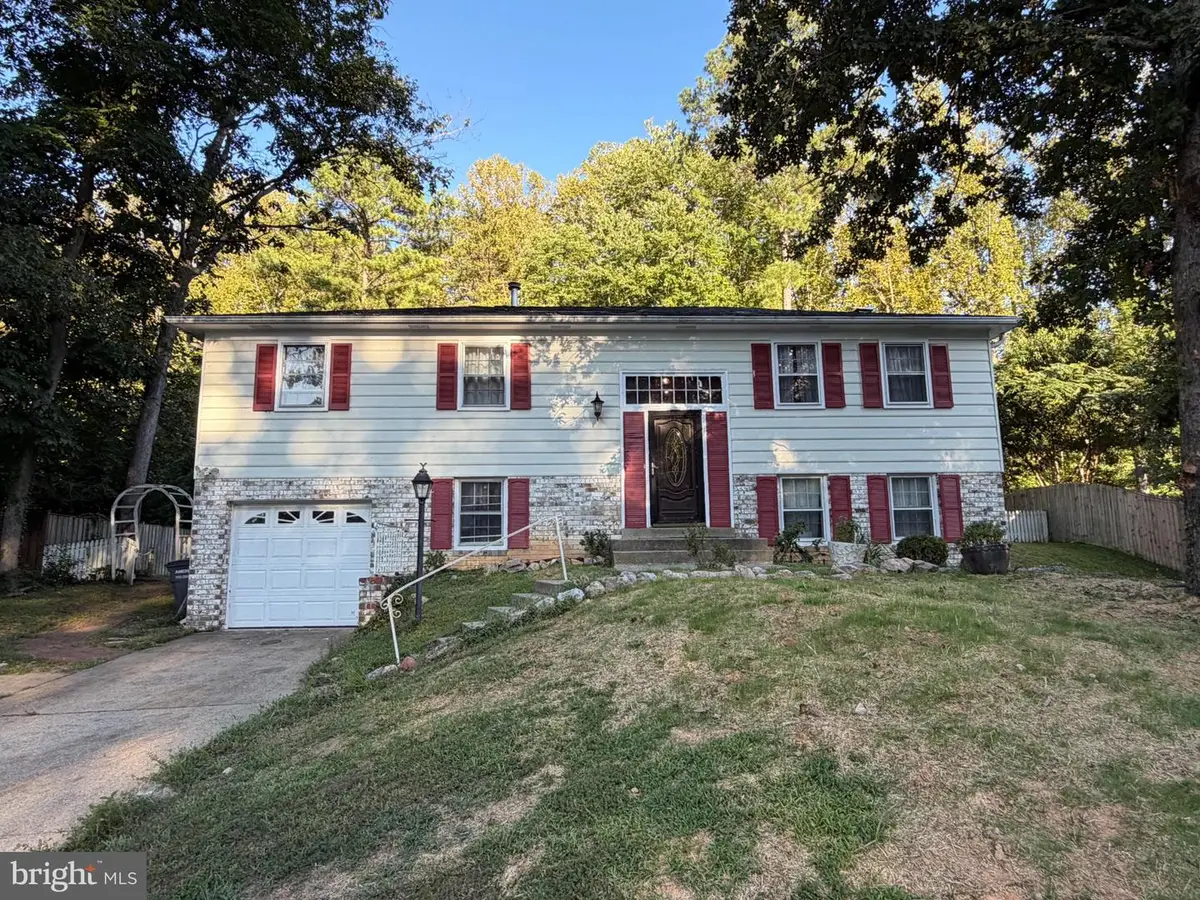 12011 Skipjack Ct, Woodbridge, VA 22192 - #1