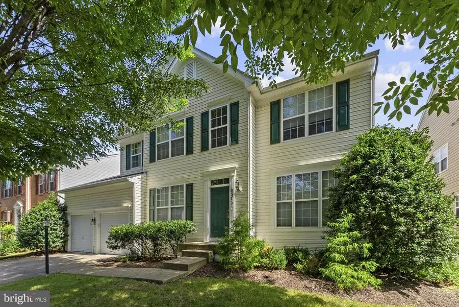 8373 Tenbrook Dr, Gainesville, VA 20156 - #2