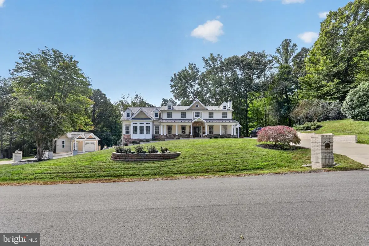 8848 Clinton Dr, Nokesville, VA 20181 - #1