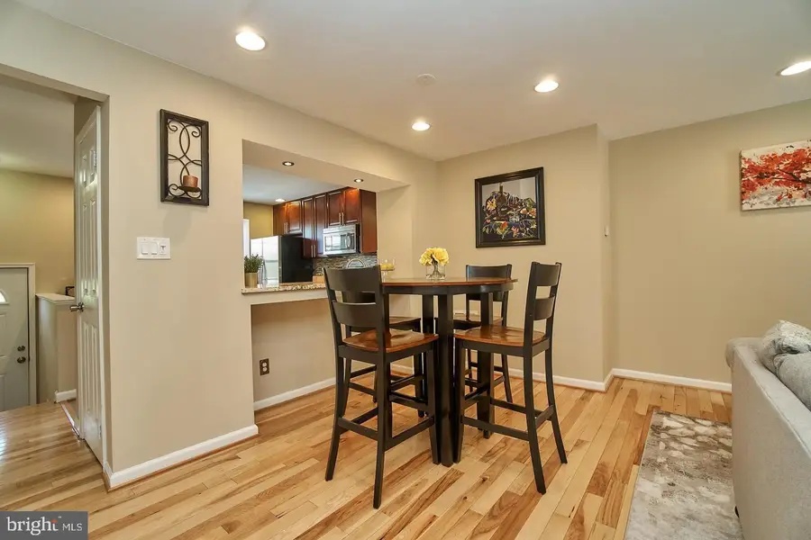 14932 Hyatt Pl, Woodbridge, VA 22191 - #2
