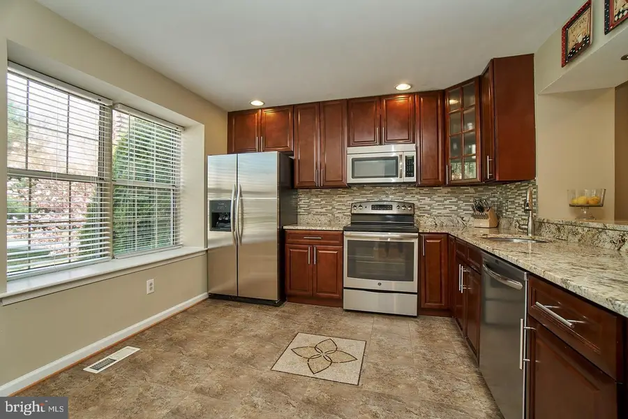 14932 Hyatt Pl, Woodbridge, VA 22191 - #3