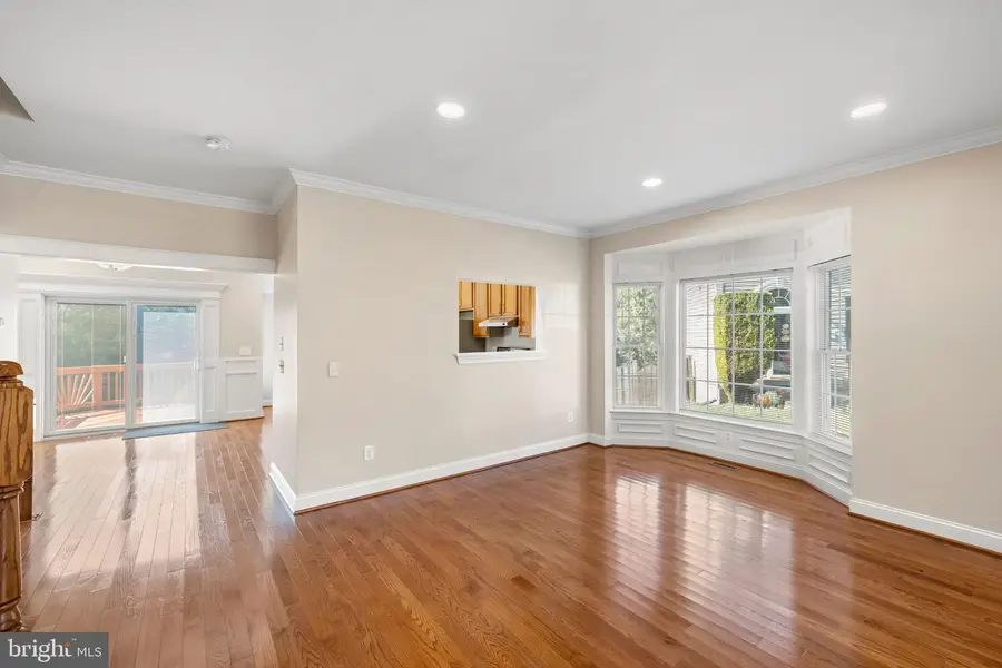 14100 Madrigal Dr, Woodbridge, VA 22193 - #2