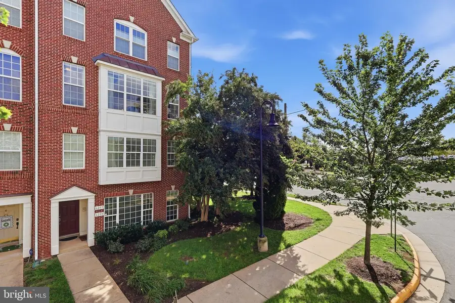 6297 Aster Haven Cir, Haymarket, VA 20169 - #2