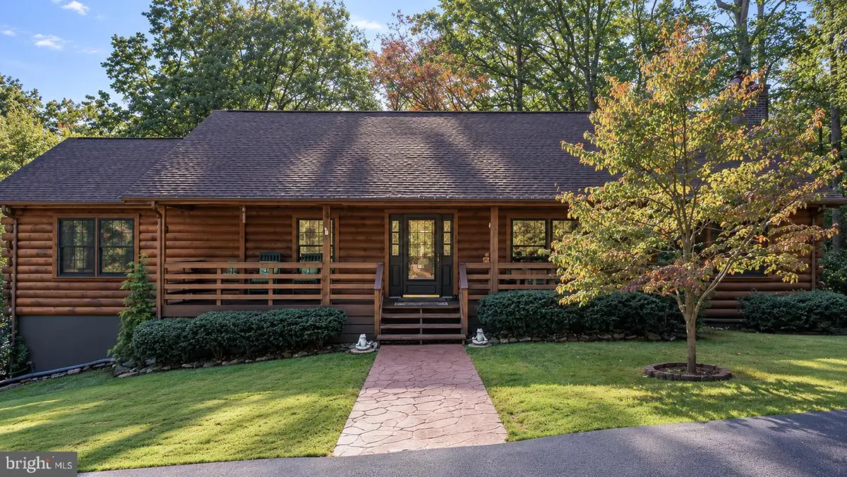 4251 Bear Hollow Trl, Haymarket, VA 20169 - #1