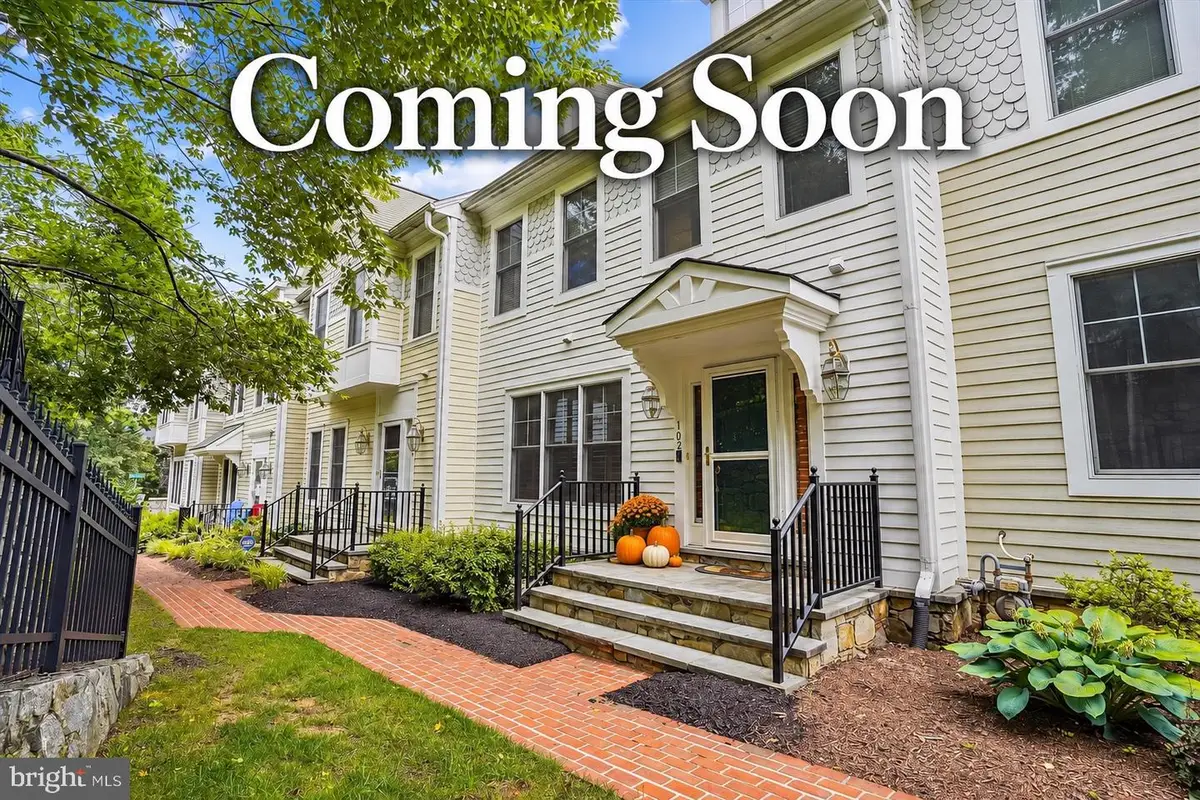 102 Edgehill Dr, Occoquan, VA 22125 - #1