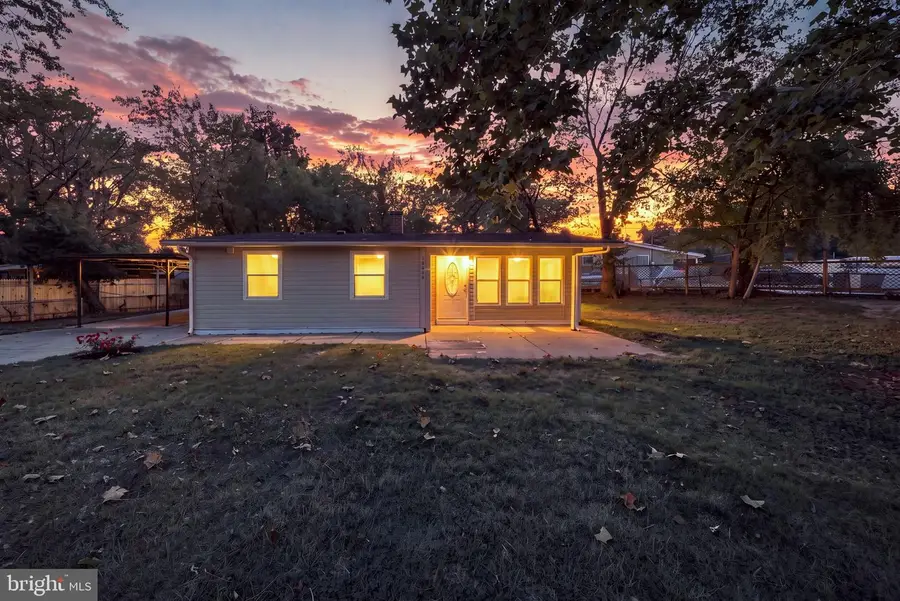 13700 Marbury Ln, Woodbridge, VA 22191 - #2
