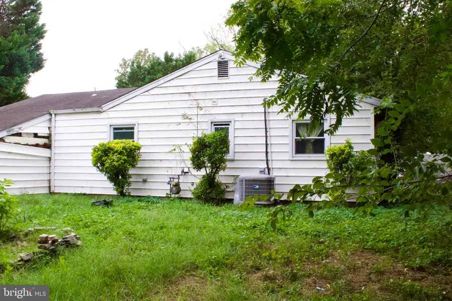 1326 Saxon St, Woodbridge, VA 22191 - #3