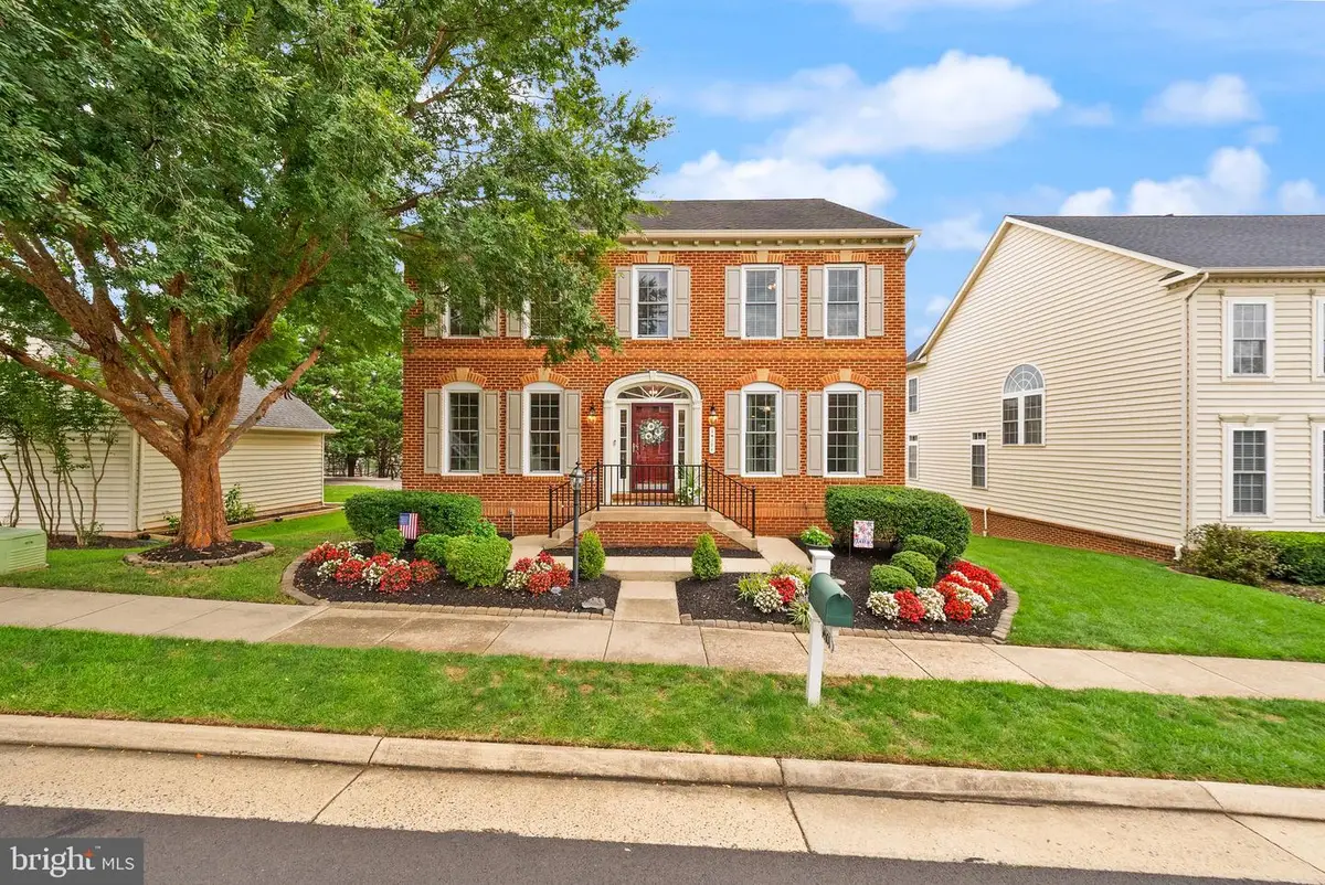 14101 Snickersville Dr, Gainesville, VA 20155 - #1